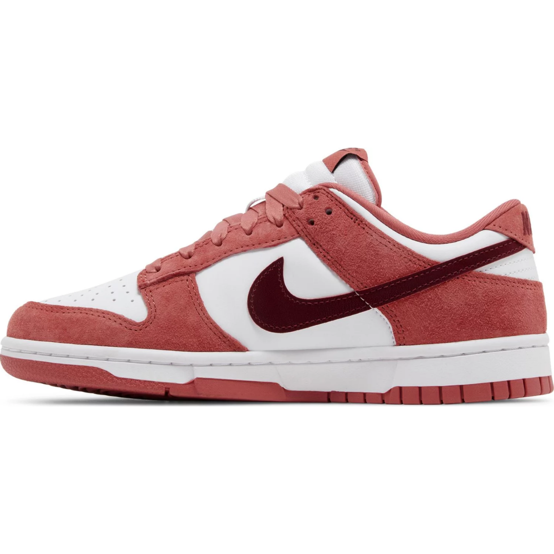 Nike dunk basement discount