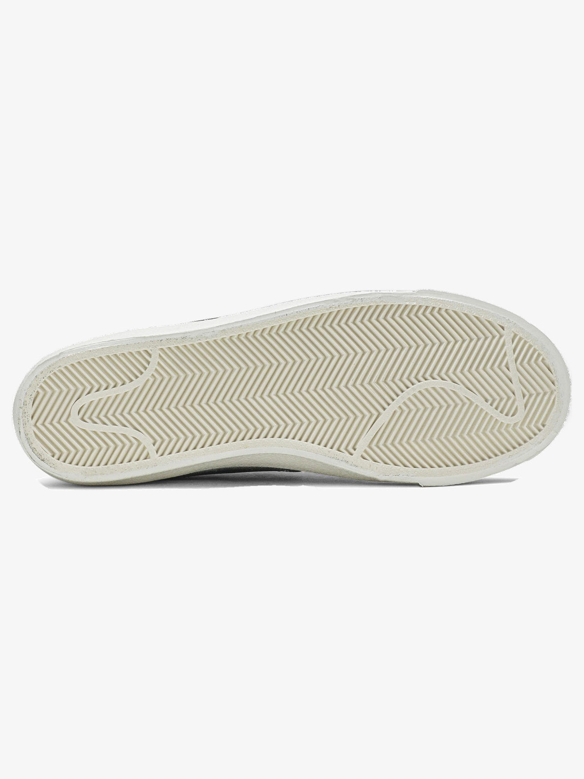 Nike Blazer Mid 77 'White Black' (W) – sole