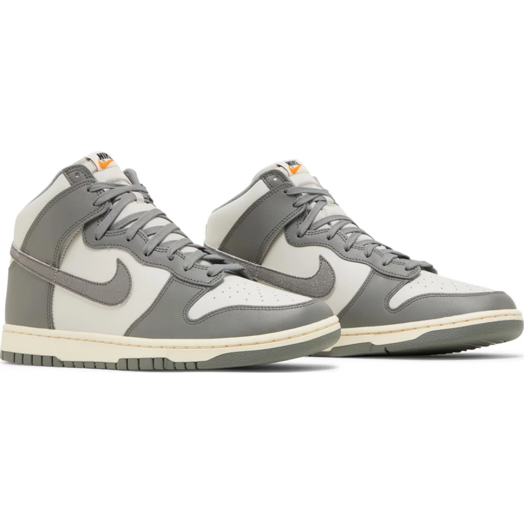 Nike Dunk High Vintage Light Bone Grey