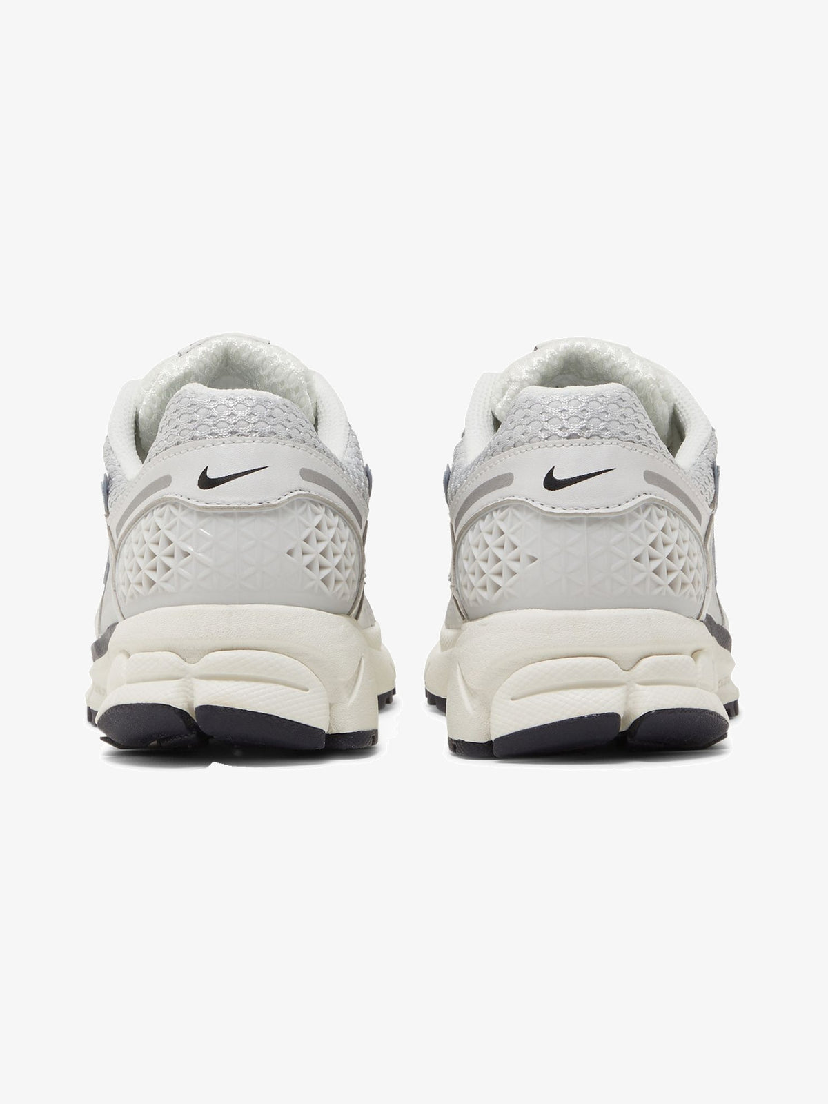 Nike Zoom Vomero 5 'Photon Dust Metallic Silver' (W) β back