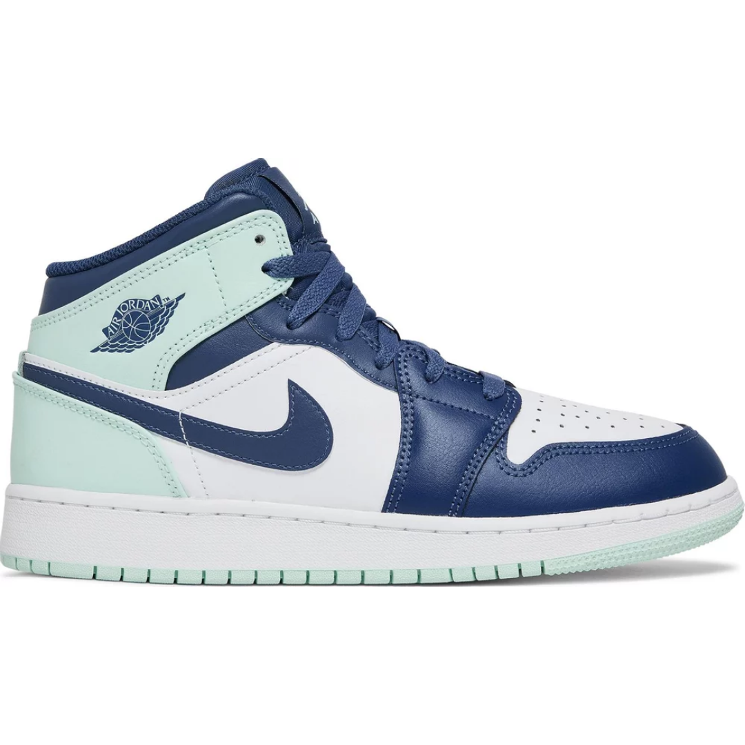 Air Jordan 1 Mid deals 'Mistic Navy' GS SIZE 5.5Y/ Women size 7W