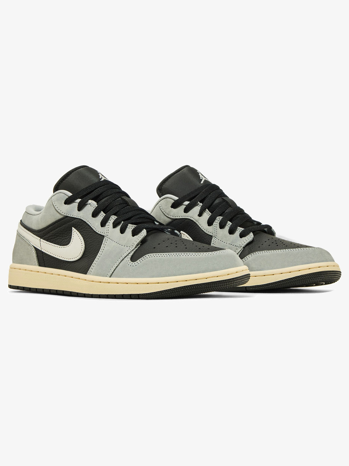Jordan 1 Low 'Light Smoke Grey Off Noir' β pair