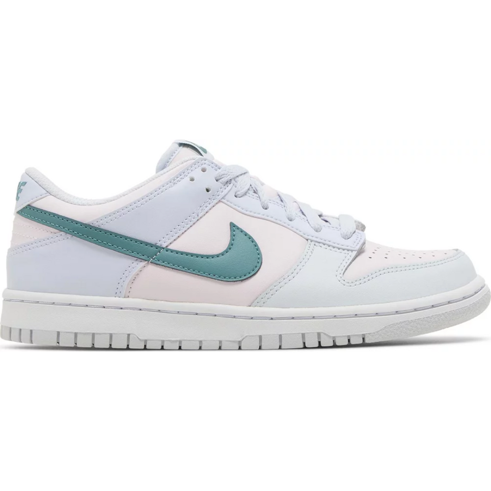 
                      
                        Nike Dunk Low Mineral Teal (GS)
                      
                    