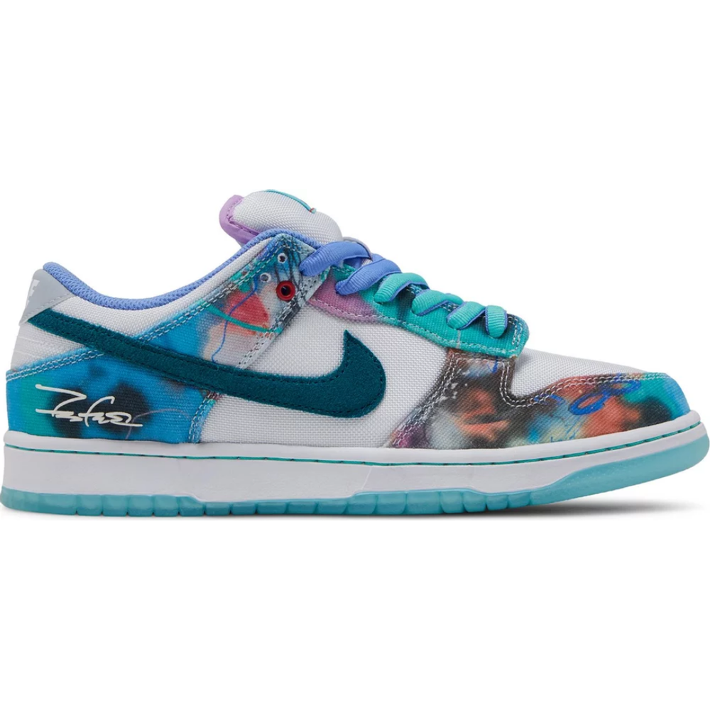 
                      
                        Nike SB Dunk Low Futura Laboratories Bleached Aqua
                      
                    