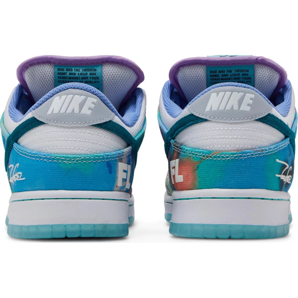 
                      
                        Nike SB Dunk Low Futura Laboratories Bleached Aqua
                      
                    