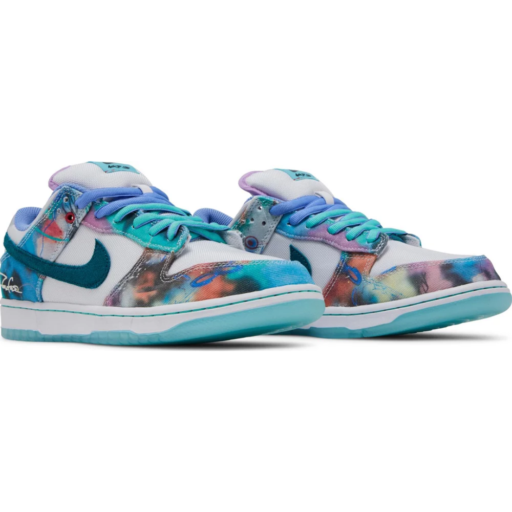 
                      
                        Nike SB Dunk Low Futura Laboratories Bleached Aqua
                      
                    