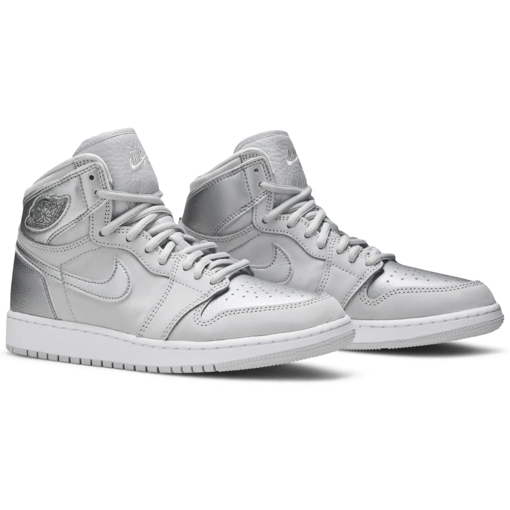 
                      
                        Jordan 1 Retro High CO Japan Neutral Grey (GS)
                      
                    