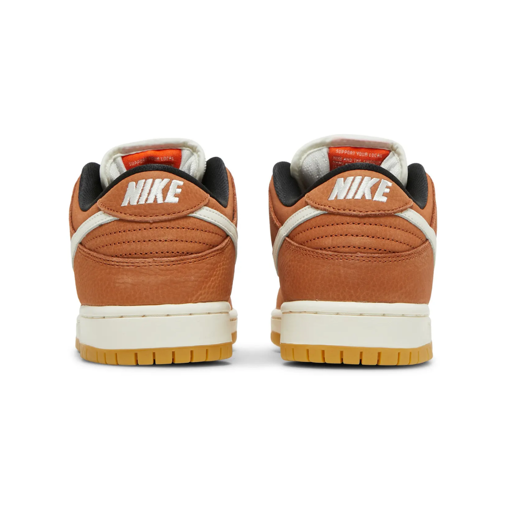 
                      
                        Nike SB Dunk Low Pro Dark Russet
                      
                    