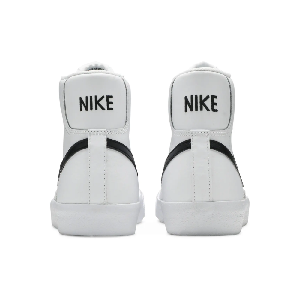 
                      
                        Nike Blazer Mid 77 White Black (GS)
                      
                    