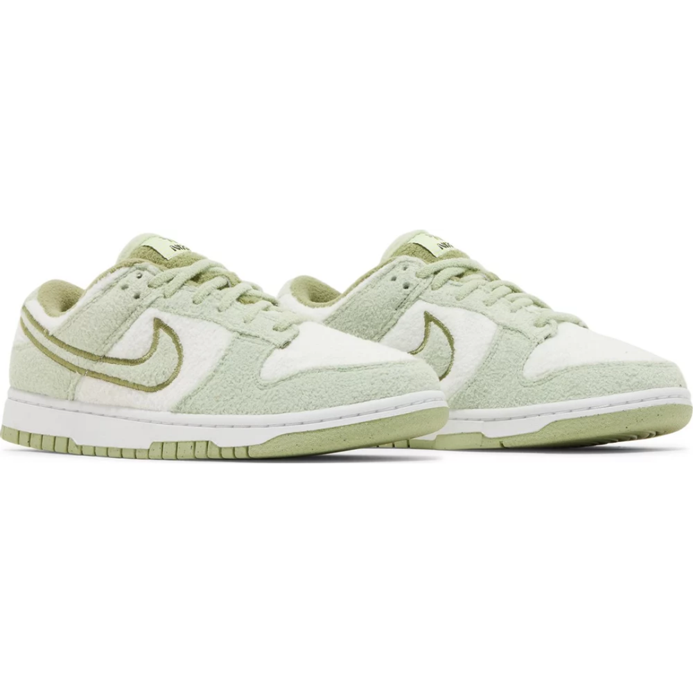 
                      
                        Nike Dunk Low SE Fleece Pack Honeydew (Women's)
                      
                    