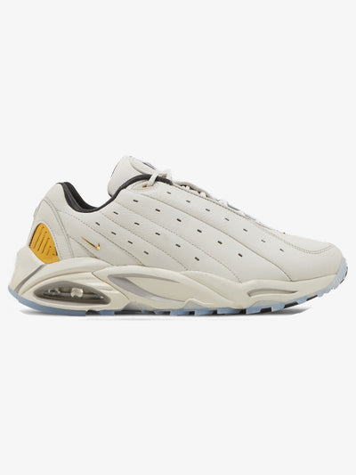 Nike Hot Step Air Terra 'Drake NOCTA Champagne' – side