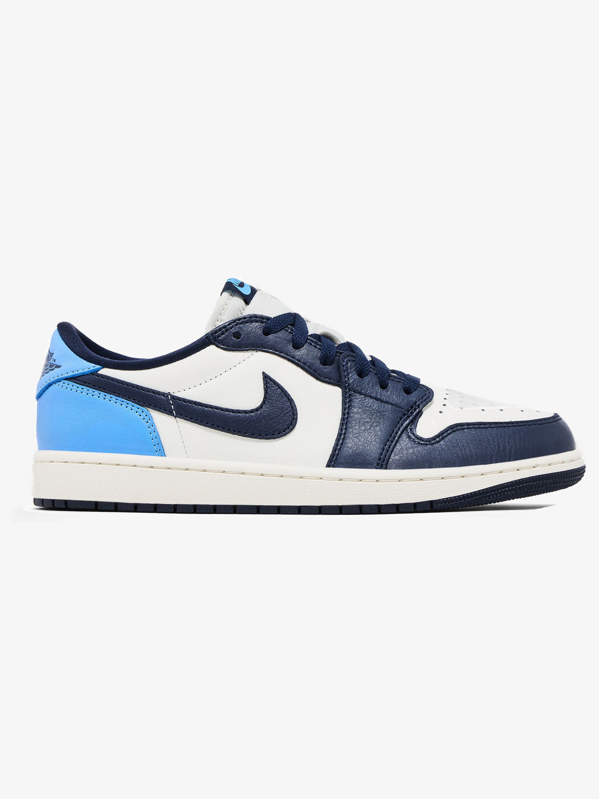 Jordan 1 Low OG 'Obsidian UNC' – side