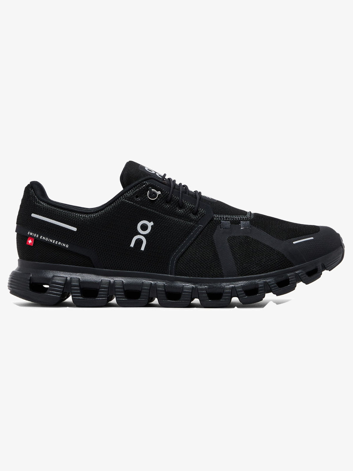 On Running Cloud 6 'All Black' – side
