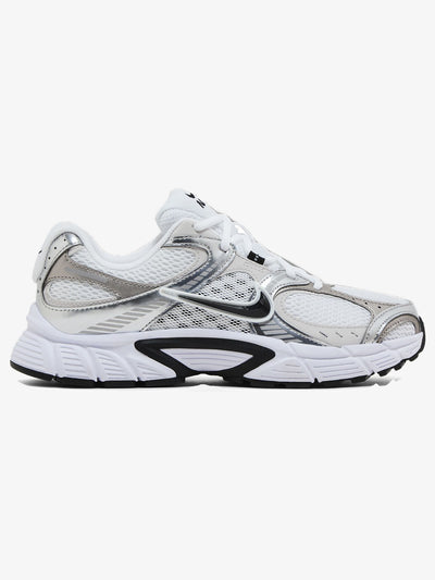 Nike V5 RNR 'White Vast Grey College Grey Black' – side