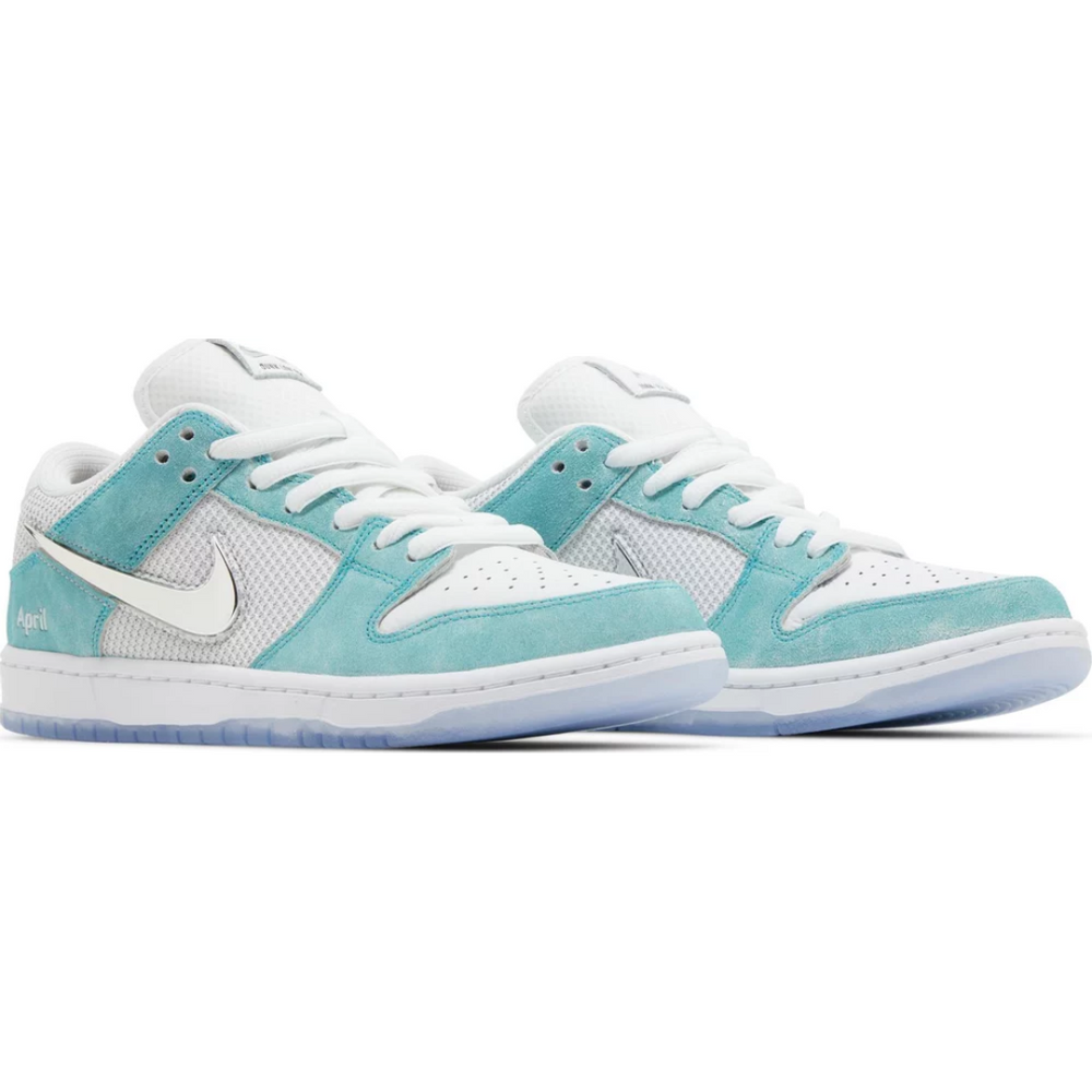 
                      
                        Nike SB Dunk Low April Skateboards
                      
                    