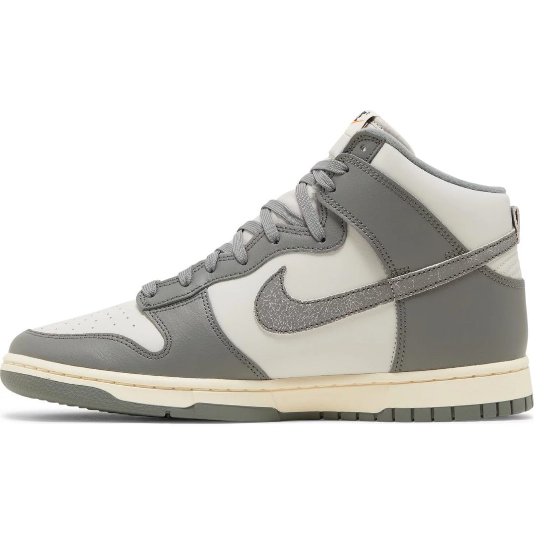 Nike Dunk High Vintage Light Bone Grey