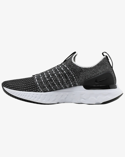 Nike React Phantom Run Flyknit 2 Oreo (Women's)