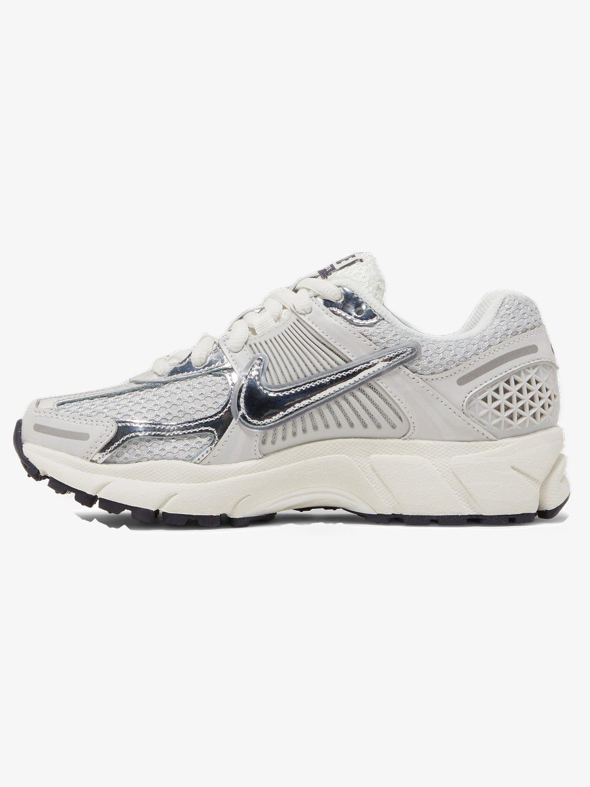Nike Zoom Vomero 5 'Photon Dust Metallic Silver' (W) – inner side