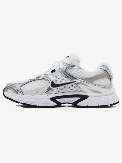 Nike V5 RNR 'White Vast Grey College Grey Black' – inner side