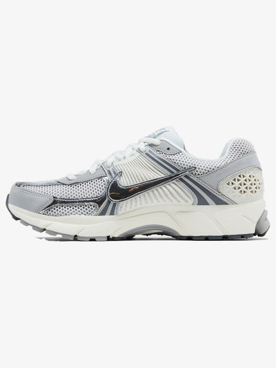 Nike Zoom Vomero 5 'Metallic Silver' – inner side