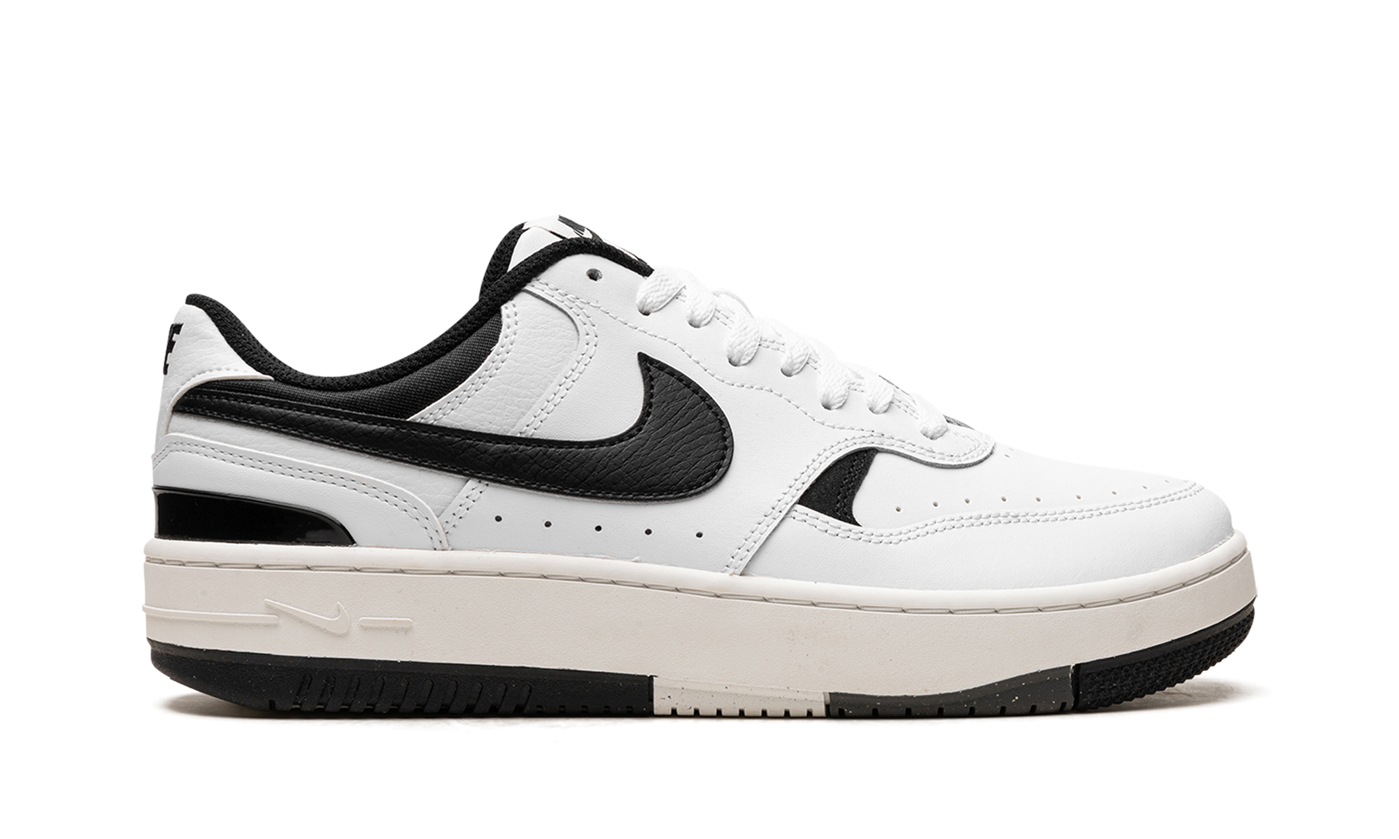 Nike Gamma Force White Black (Women's)