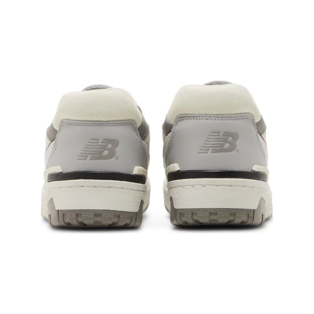 
                      
                        New Balance 550 White Marblehead
                      
                    