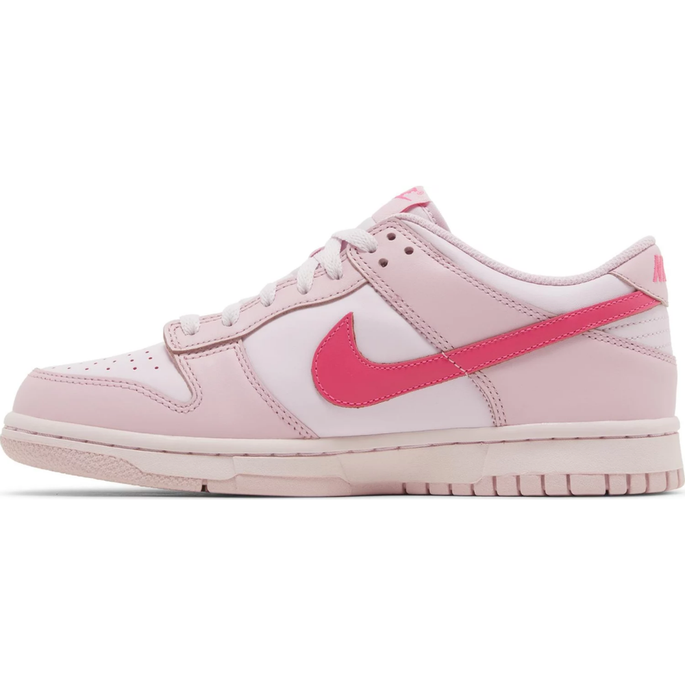 
                      
                        Nike Dunk Low Triple Pink (GS)
                      
                    