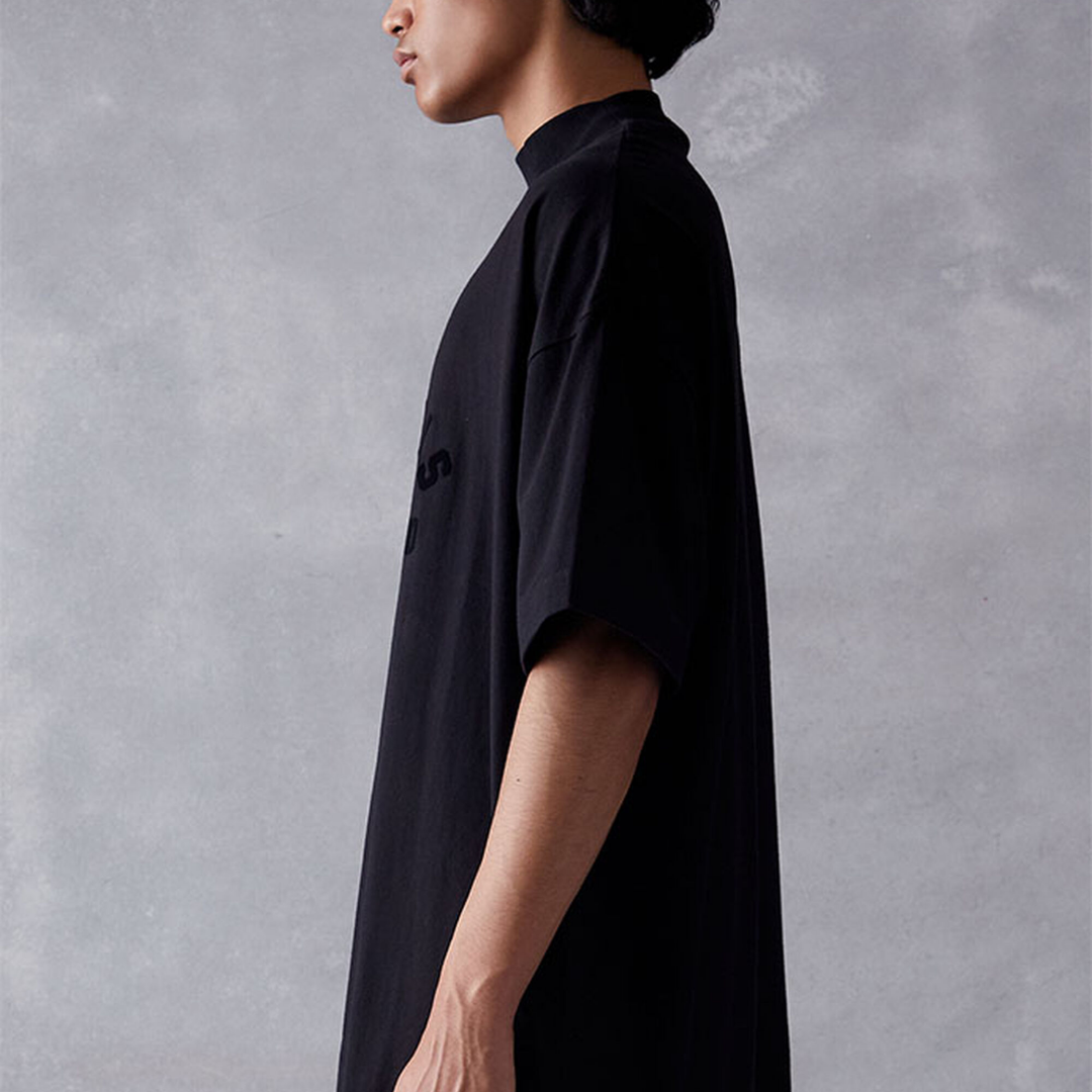 Fear of God Essentials Arch Logo Tee Jet Black