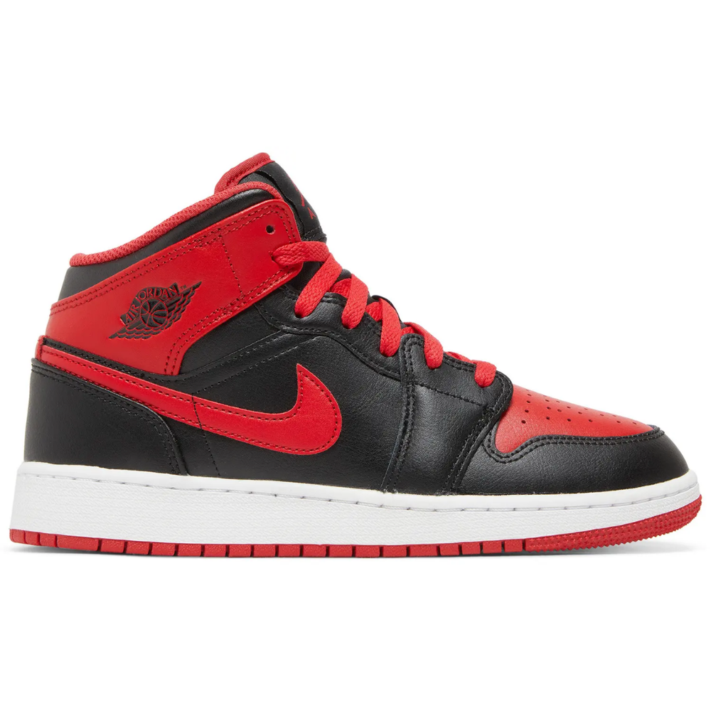 
                      
                        Jordan 1 Mid Alternate Bred (2022) (GS)
                      
                    