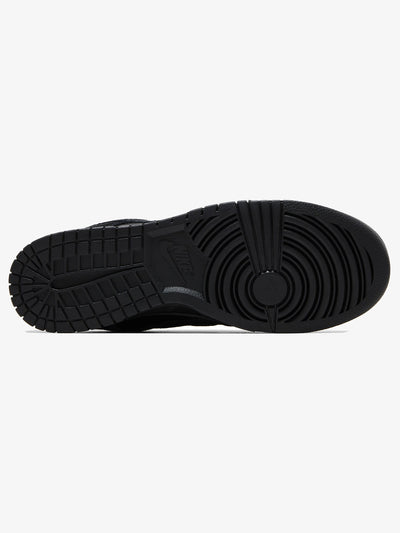 Nike Dunk Low SE 'Triple Black' – sole
