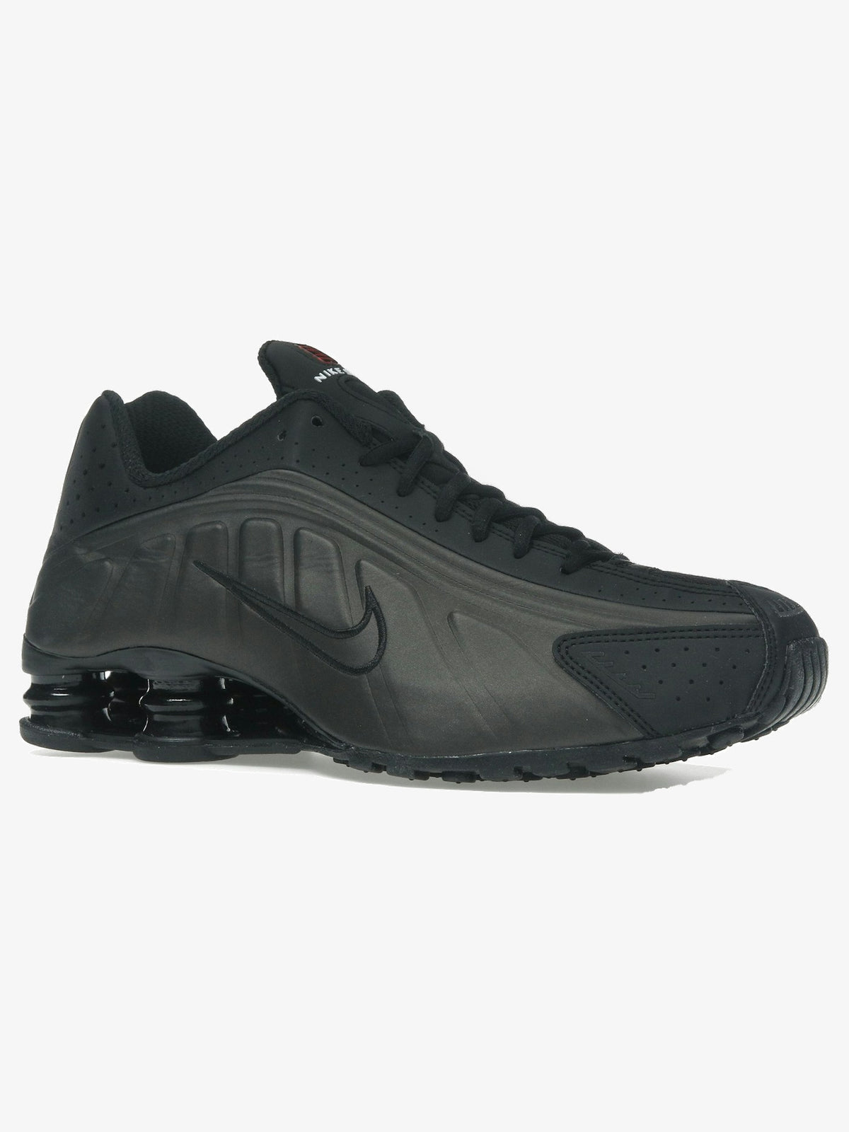 Nike Shox R4 'Black Bright Crimson' – front three-quarter