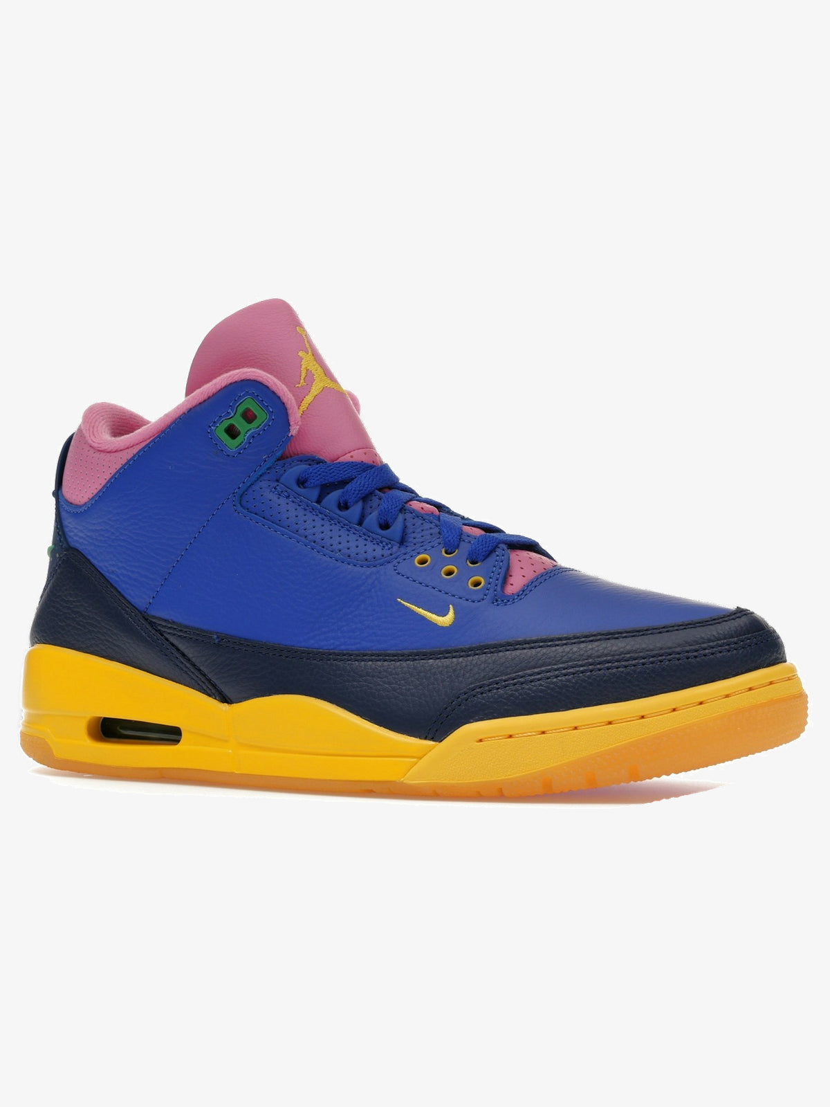 Jordan 3 Retro 'Brazil' – front three-quarter