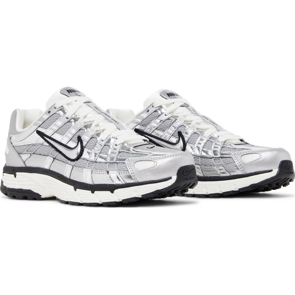 
                      
                        Nike P-6000 Metallic Silver
                      
                    