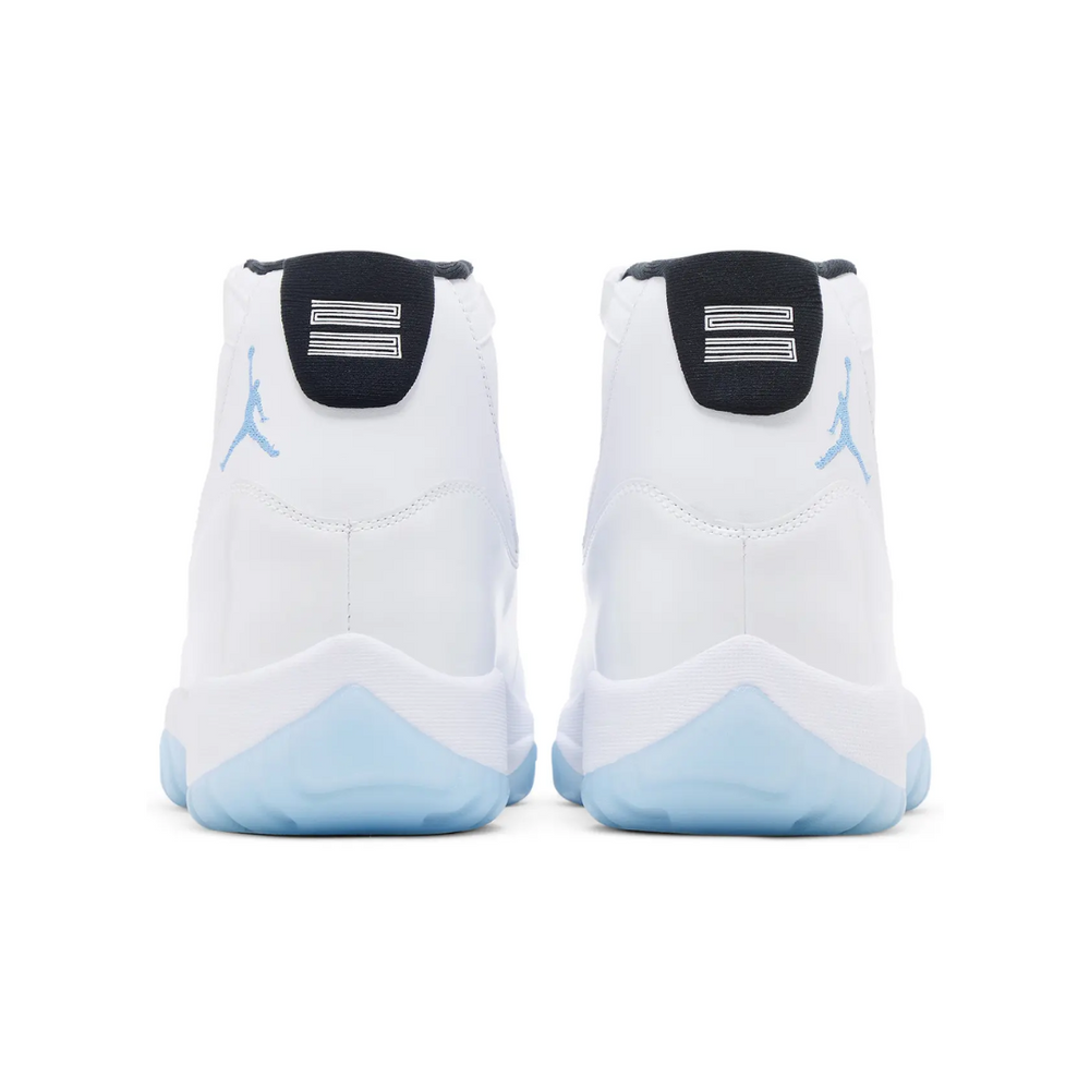 
                      
                        Jordan 11 Retro Legend Blue (2024)
                      
                    