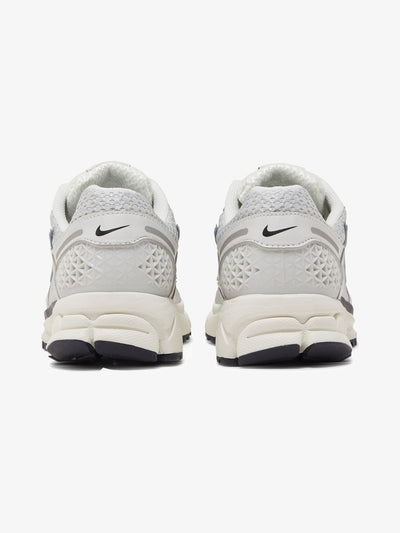 Nike Zoom Vomero 5 'Photon Dust Metallic Silver' (W) – back