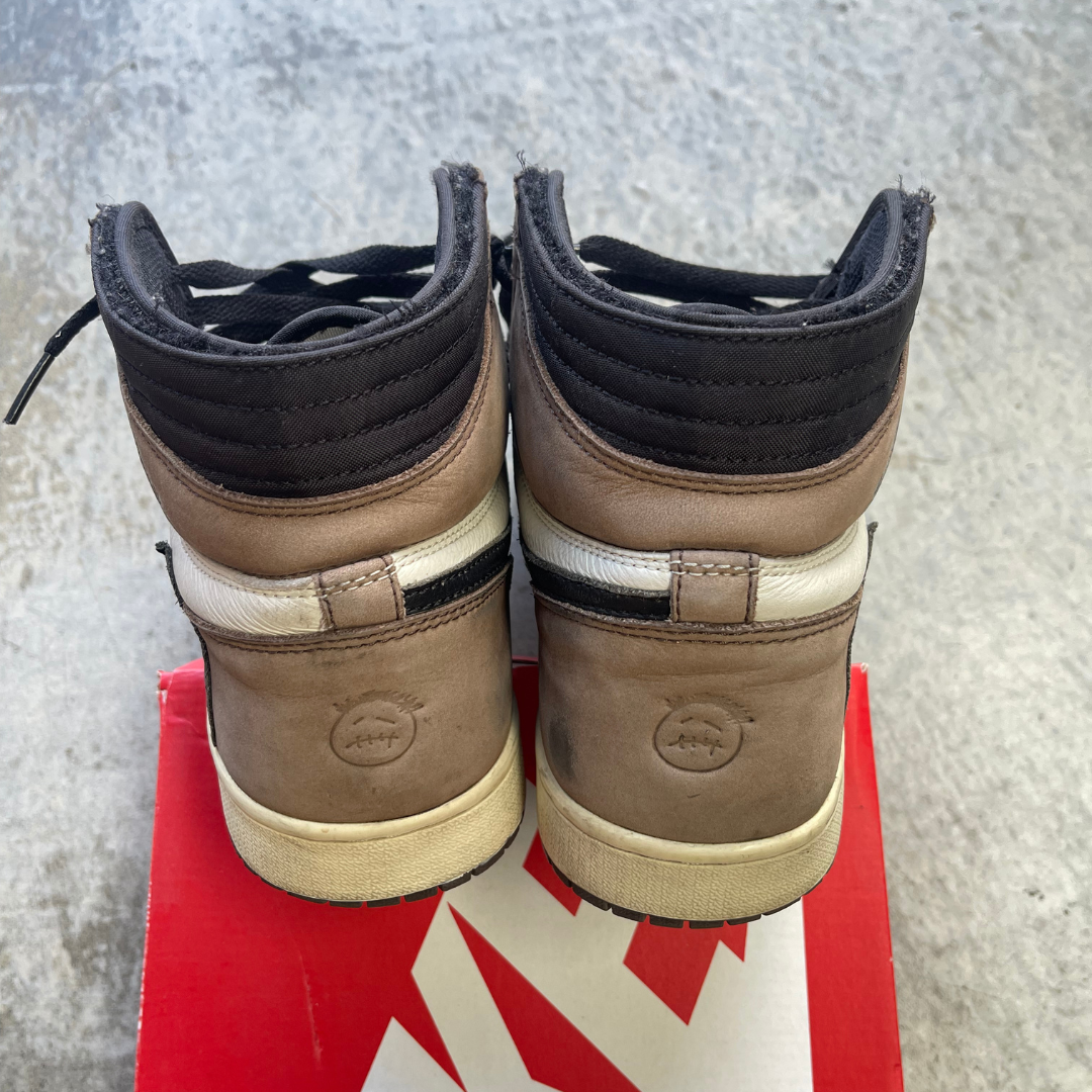 (Pre-Loved C) Travis Scott x Air Jordan 1 Retro High 'Mocha' - US10 Mens / 11.5 Womens
