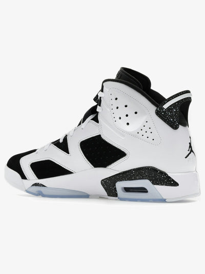 Jordan 6 Retro 'Oreo (2026)' – rear three-quarter