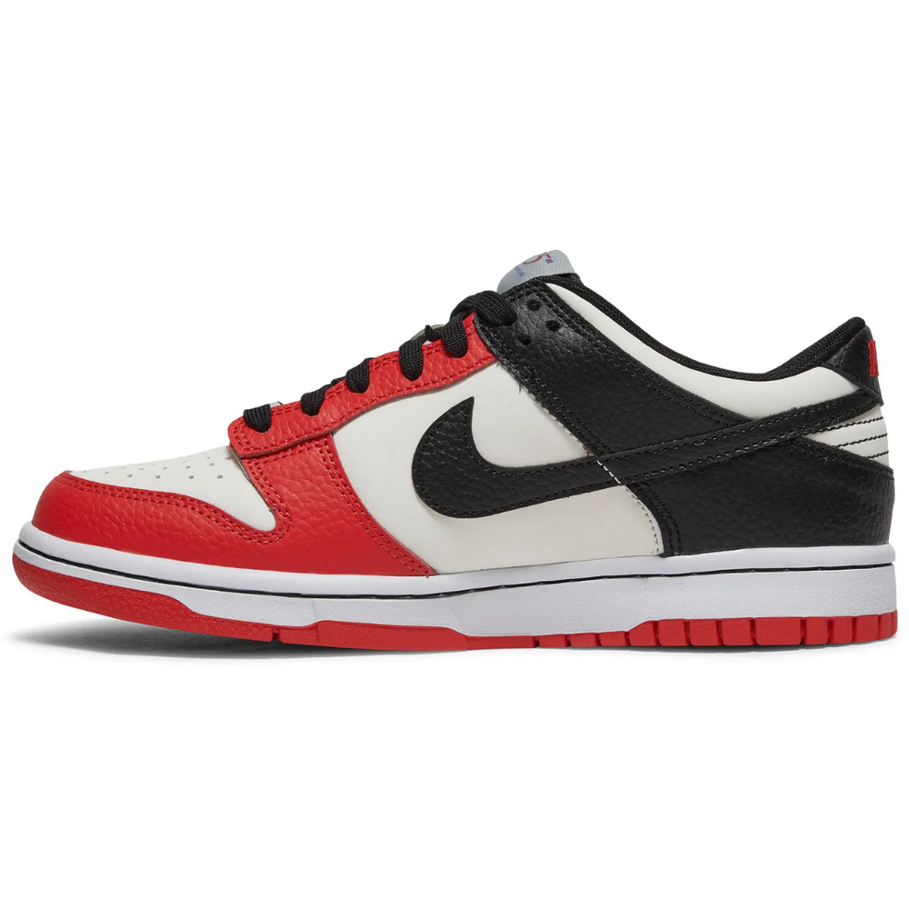 
                      
                        Nike Dunk Low EMB NBA 75th Anniversary Chicago (GS)
                      
                    