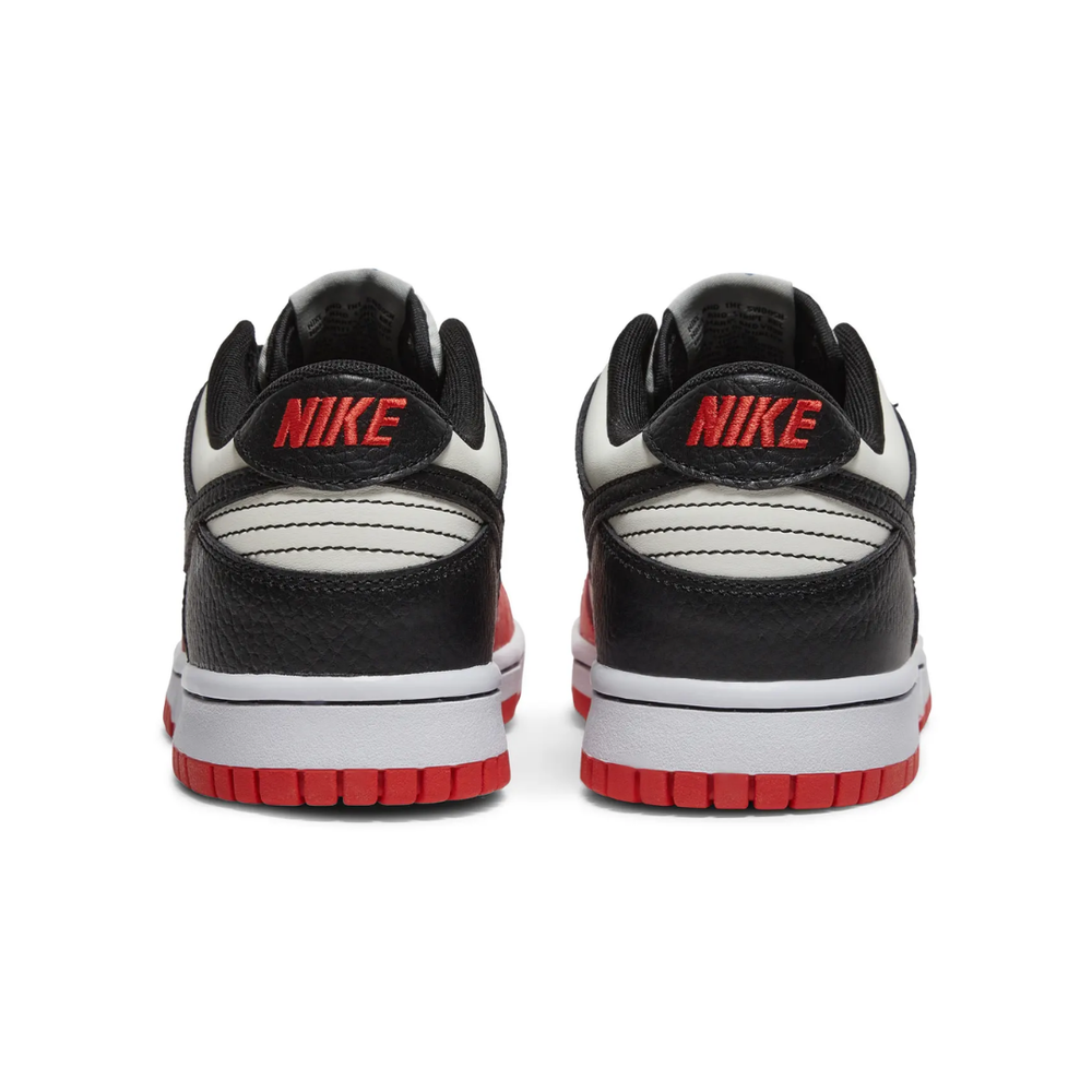 
                      
                        Nike Dunk Low EMB NBA 75th Anniversary Chicago (GS)
                      
                    