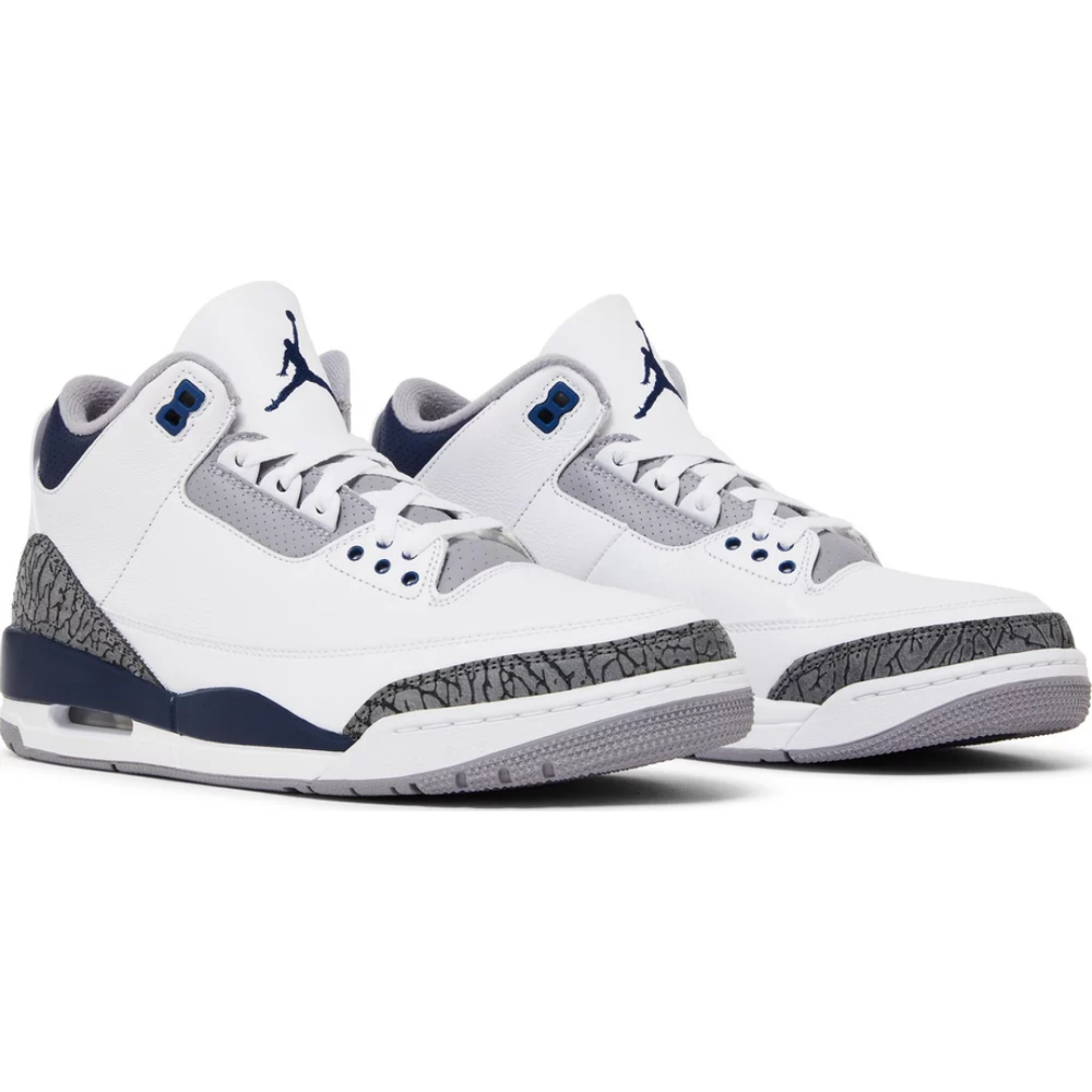 
                      
                        Jordan 3 Retro Midnight Navy
                      
                    