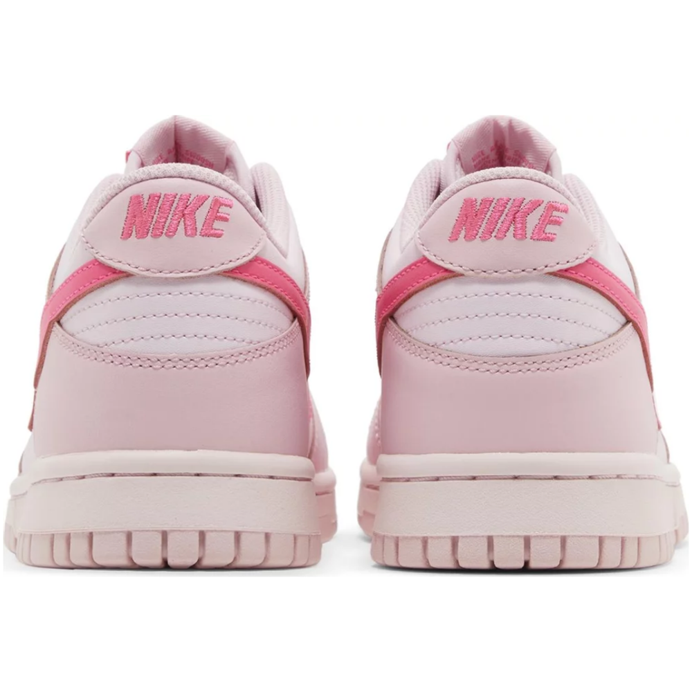 
                      
                        Nike Dunk Low Triple Pink (GS)
                      
                    