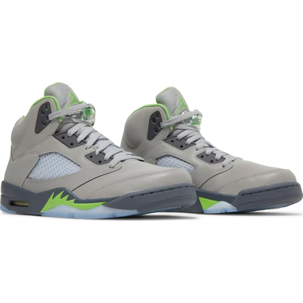 
                      
                        Jordan 5 Retro Green Bean (2022)
                      
                    