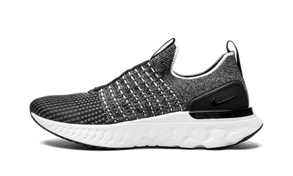 Nike React Phantom Run Flyknit 2 Oreo (Women's)