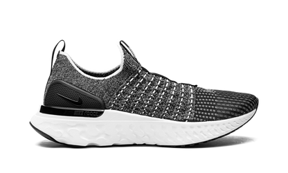 Nike React Phantom Run Flyknit 2 Oreo (Women's)
