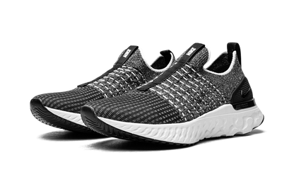 Nike React Phantom Run Flyknit 2 Black White Blend