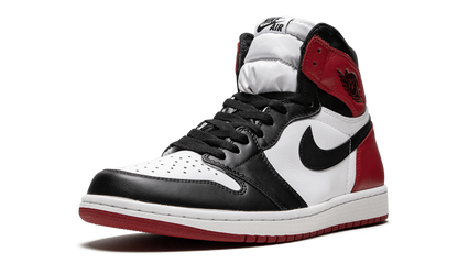 Jordan 1 Retro Black Toe (2016)